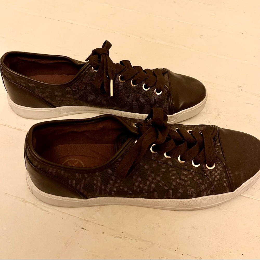 Michael Kors brown leather / nylon tennis shoe 8.5